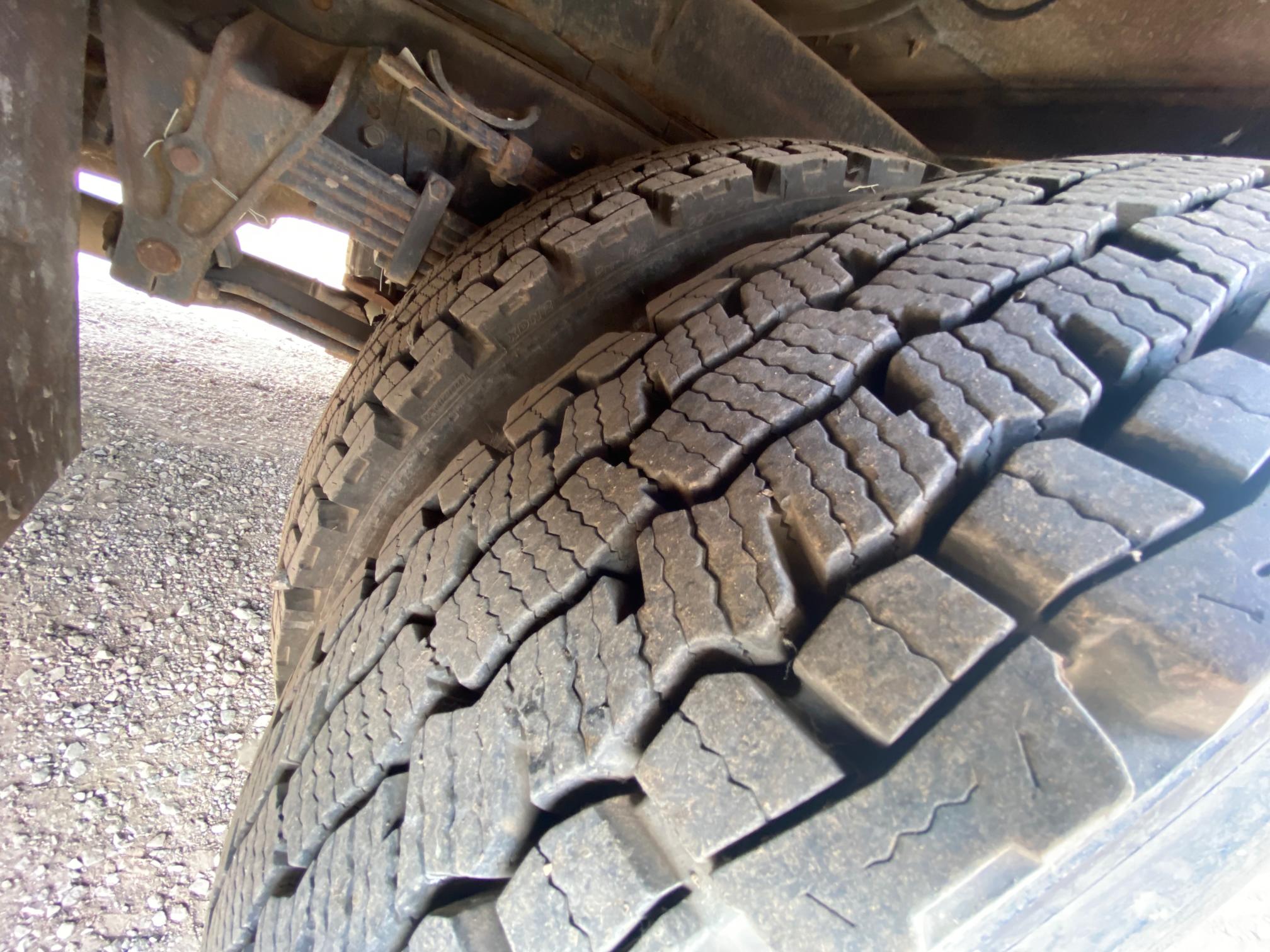 1995 INTERNATIONAL 8100 - Image 29